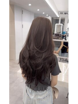 プラチナ(PLATINA) ハイレイヤーレイヤーカットブリーチ無しカラー顔周り韓国