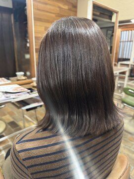 テントヘアー(tent hair) まとまり重視のナチュラルボブ