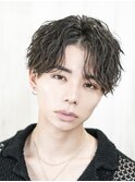 センターパートシャドウパーマ波巻きパーマ刈り上げツーブロック