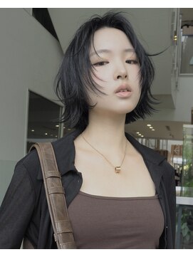 ミンクス渋谷スマートサロン(MINX shibuya smart salon) 黒髪でも重く見えない/アンニュイ顔周りレイヤーボブ