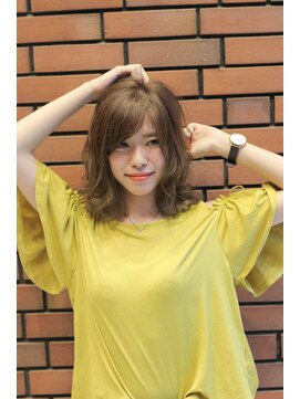 キサ ファータ 恵比寿(kisa fata) [オージュアサロン/恵比寿]ミディアムレイヤー