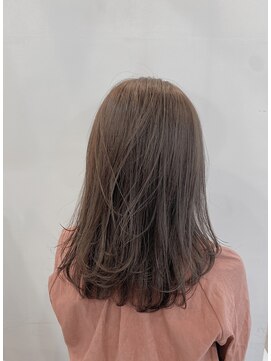 ペイジバイネオリーブ 吉祥寺店(Paige by Neolive) 落ちてきても気にならない極細ハイライトで作る透け感ベージュ◎