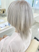 ニュート(Neut )&nbsp;ホワイトカラー