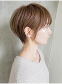 束感、毛流れが魅力の前髪ありでも色っぽショート★