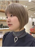 ハイトーンベージュ／ボブ／アヴェダカラー