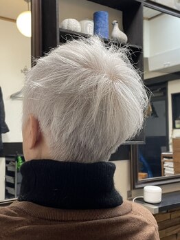 ヘアーサロン ジャヤ(hair salon JAYA)の写真/ベテランスタイリストのマンツーマン施術◆丁寧なカウンセリングと洗練された技術で魅力を引き立てる[町屋]