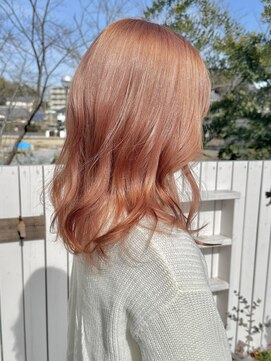 リグリー(regree) ミディアムレイヤー/ハイトーンカラー/ピンクオレンジ/髪質改善