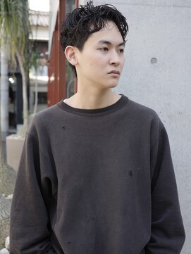 ヤド 原宿(YADO) センターパート/センターパートパーマ/センター分け