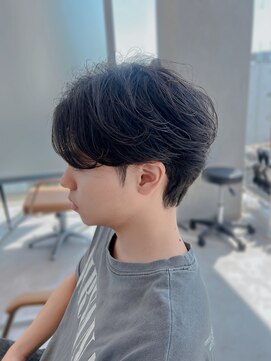 ジーナ 天神(Zina) 毛流れセンターパート