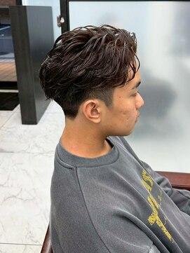 ソレイユ バイ アルフレッド(SOLEIL by alfRed) ショートセンターパート ナチュラルパーマ 毛流れ