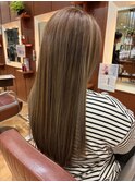 ロング　ハイライト　ブリーチハイライト　ハイトーンカラー
