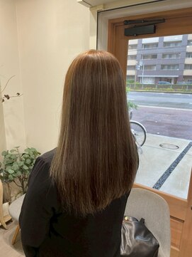 ロッカ(ROCCA) 暗めカラープレミアムグロッシーベージュ