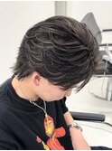 カット　ホワイトメッシュ　ハイライト　フェザーパーマ