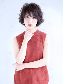 フローレント(Florent) たっぷりレイヤーなショートボブ