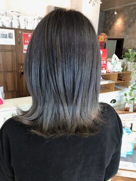 アネラ リラクシス(Anera Relaxsis) セミディ外ハネスタイル