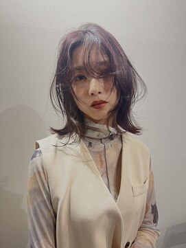 アットラップレーヴ(attrape-reve) ミディアム顔周りレイヤーブリーチカラーバイオレットコーラル