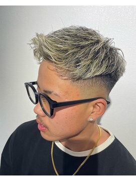 アローズ 久留米店(arose) 【必見！】メンズフェード×フルハイライト