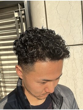 クオンヒール 淀屋橋店(QUON HEAL) スペインカール/スパイキーショート/フェザーパーマ/フェード