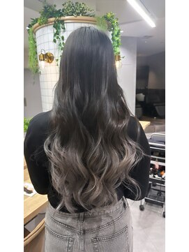 ピースバイラフトーキョー 2nd(V by RAF Tokyo) ブラック×シルバーグレージュ