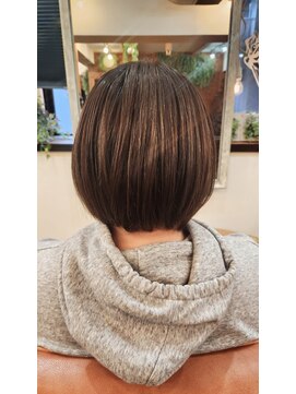 エルムトウキョウ(ELM Tokyo) 根元の縮毛矯正とパーマ落としでツヤっとボブに☆