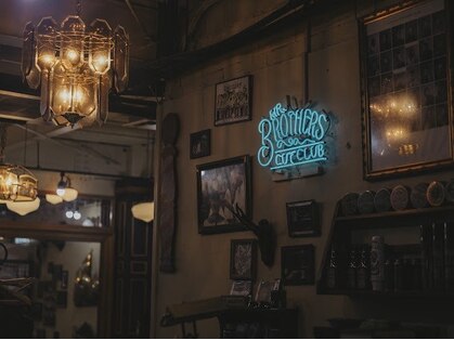 MR.BROTHERS CUT CLUB 福岡店【ミスターブラザーズ カットクラブ】の写真