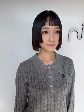 ニュード(niud) オン眉姫ボブ