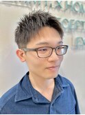 ツーブロック刈り上げ/短髪束感アップバングショートメンズヘア