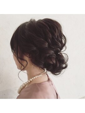 アンジュ(ange) 〔ange maco〕黒髪でも立体感をプラス