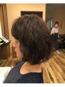 ピッカヘアーデザイン(PICKA hair-design) 癖毛を活かす☆ミディアムパーマスタイル☆