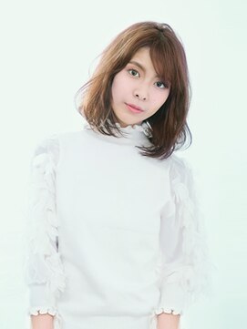 ジジ(GIGI) フェザーみたいなエアリーミディ