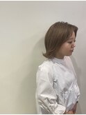 ベージュブラウン