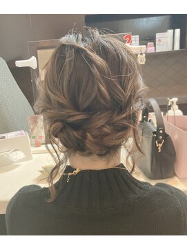 アールイー(Re:) 編み込みアップ