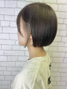 エクラバイナチュラル(eclat by Natural) ミニボブ×イヤリングカラー/インナーカラー/ショートボブ/小顔
