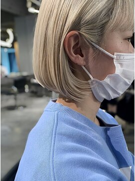 メイカ(MEIKA) 【 ハイトーン × ミニボブ 】浅野美紀