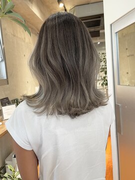 サイン 表参道(SIGN) レイヤーカットバレイヤージュカラーケアブリーチ