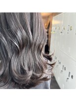 トゥーミー(to mee)&nbsp;グレージュカラー♪