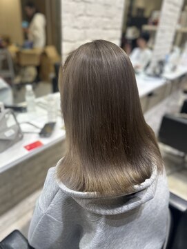 フリーラ 表参道(freera) smoky　beige