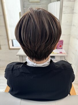 アロハララ(ALOHA LaLa) ショートヘア × ハイライト