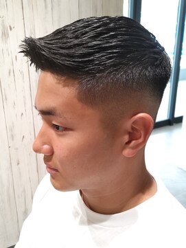 ヨシザワインク バンダイ(YOSHIZAWA Inc. BANDAI) 新潟/万代/バーバー/メンズ専門/フェードカット/スキンフェード