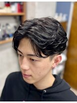 パール(PEARL)&nbsp;センターパート×カルマパーマ