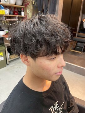 カーニー 北千住(kearny) メンズカットパーマ/ニュアンスパーマ/フェザーパーマ[北千住]