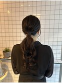 ローポニー　お呼ばれヘア