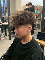 リッチブランドアンドコー(Rich Brand&Co)&nbsp;スペインカール ハイライトカラー　メンズカット　メンズパーマ