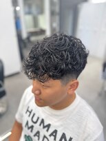 グルーマーズトウキョウ(GROOMER/S TOKYO)&nbsp;神保町スペインカールブルーブラック刈り上げ韓国マッシュ☆