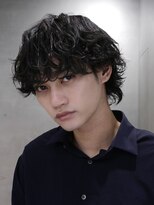 フィフス(fifth) 原宿波巻きパーマメンズパーマセンターパートウルフツーブロック
