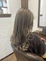 アミリー ひたち野うしく店(Amily)&nbsp;ハイライトバレイヤージュダブルカラーケアブリーチ20代30代