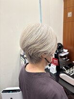シェルフィ アピタ長久手店 白髪ぼかしカラー×骨格矯正カット