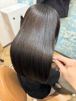 クラヴィアエクラート なんば店(CLAVIA.ECLART)&nbsp;乾かすだけでまとまる縮毛矯正