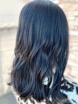 トレフル 東岸和田店(Trefle)&nbsp;大人可愛いナチュラルブルーブラック艶感パーマ美肌透明感