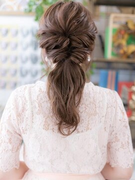 カバーヘア ブリス 志木南口駅前店(COVER HAIR bliss) おくれ毛が大人かわいい小顔ヘアアレンジa志木20代30代40代